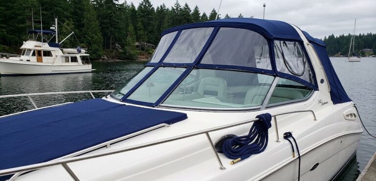 Fall boating SeaRay Sundancer canvas